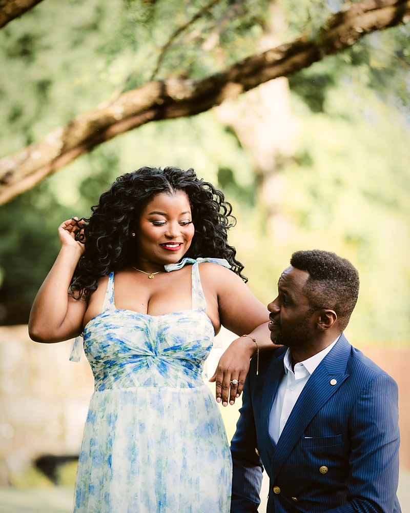 Cedric kissing Marie-Louise